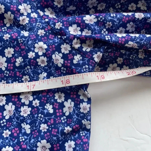 Tommy Hilfiger slim fit stretch cotton button down. Floral print. Men’s 32/33 - Picture 7 of 14